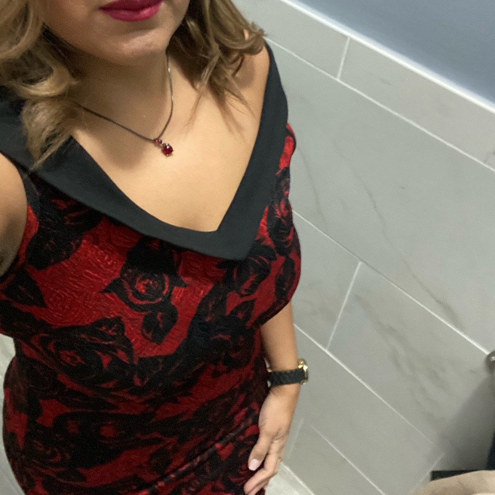 Dress - Picture 2 of 2